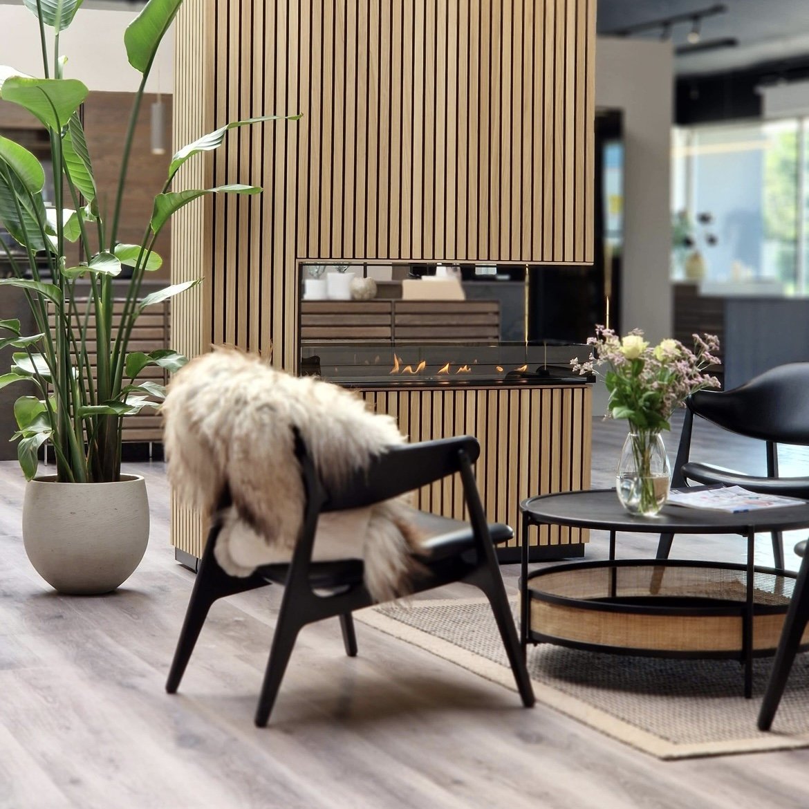 FIREPLACE WALL - CUSTOMMADE